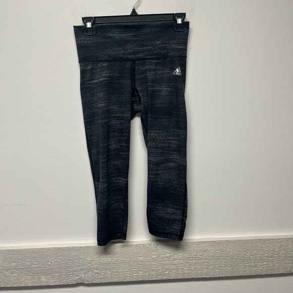 Adidas Athletic Cropped Leggings - Picture 1 of 5
